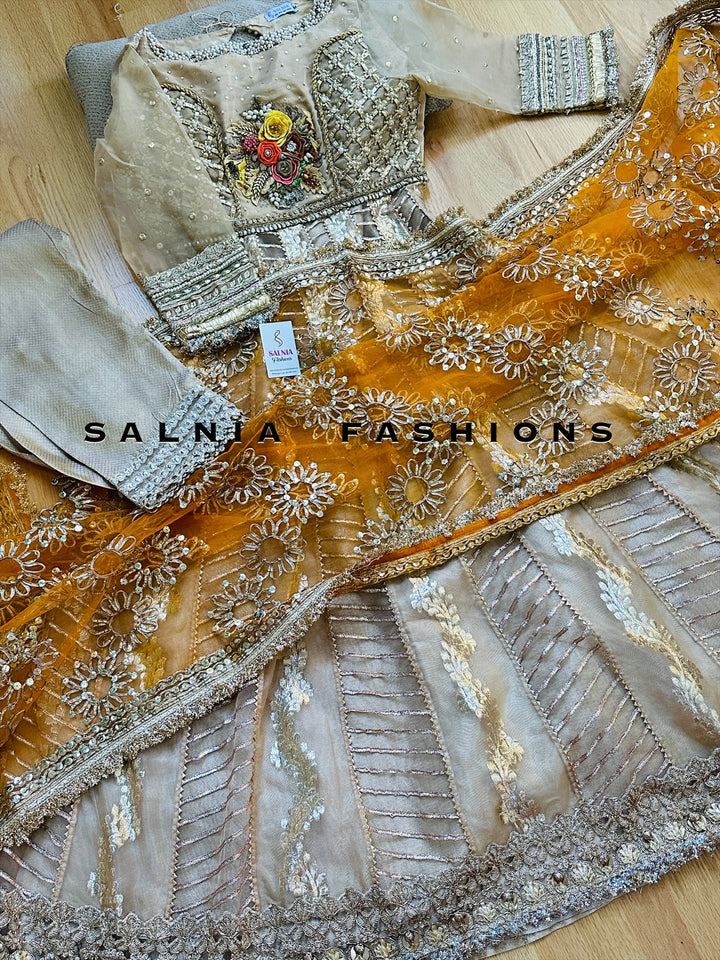 HEAVY PARTYWEAR WEDDING COLLECTION SET SFBD04
