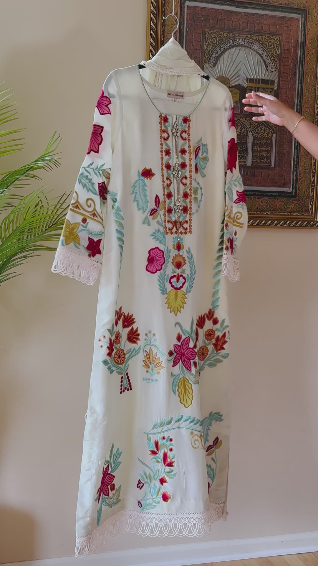 APPLIQUE EMBROIDERED SILK KAFTAN SFKF51
