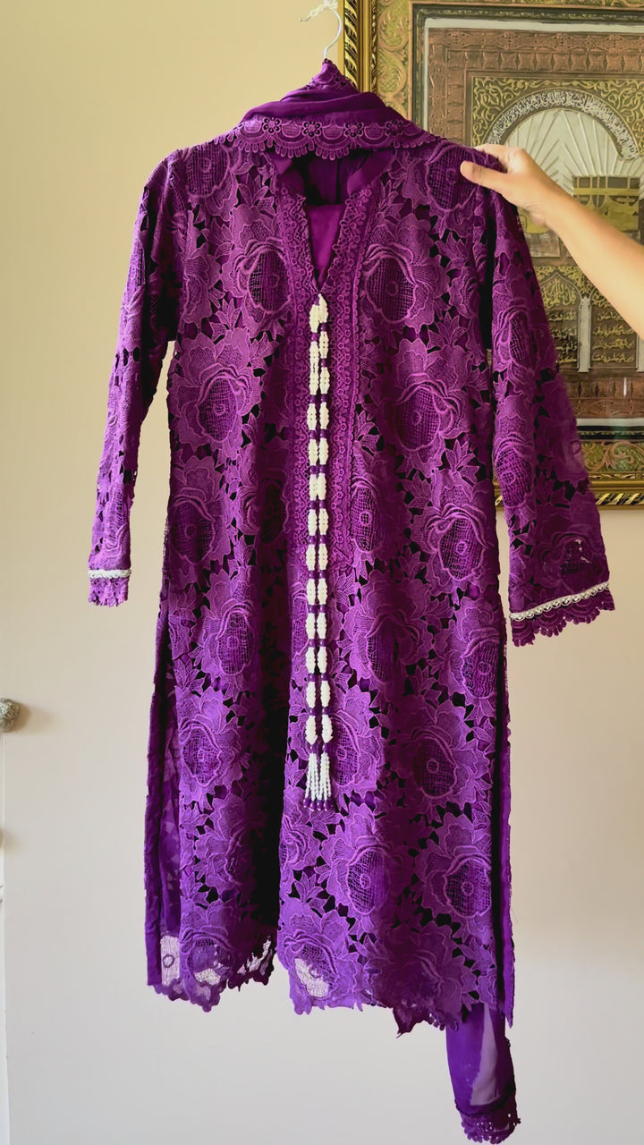 CUTWORK EMBROIDERED SUIT SCST16