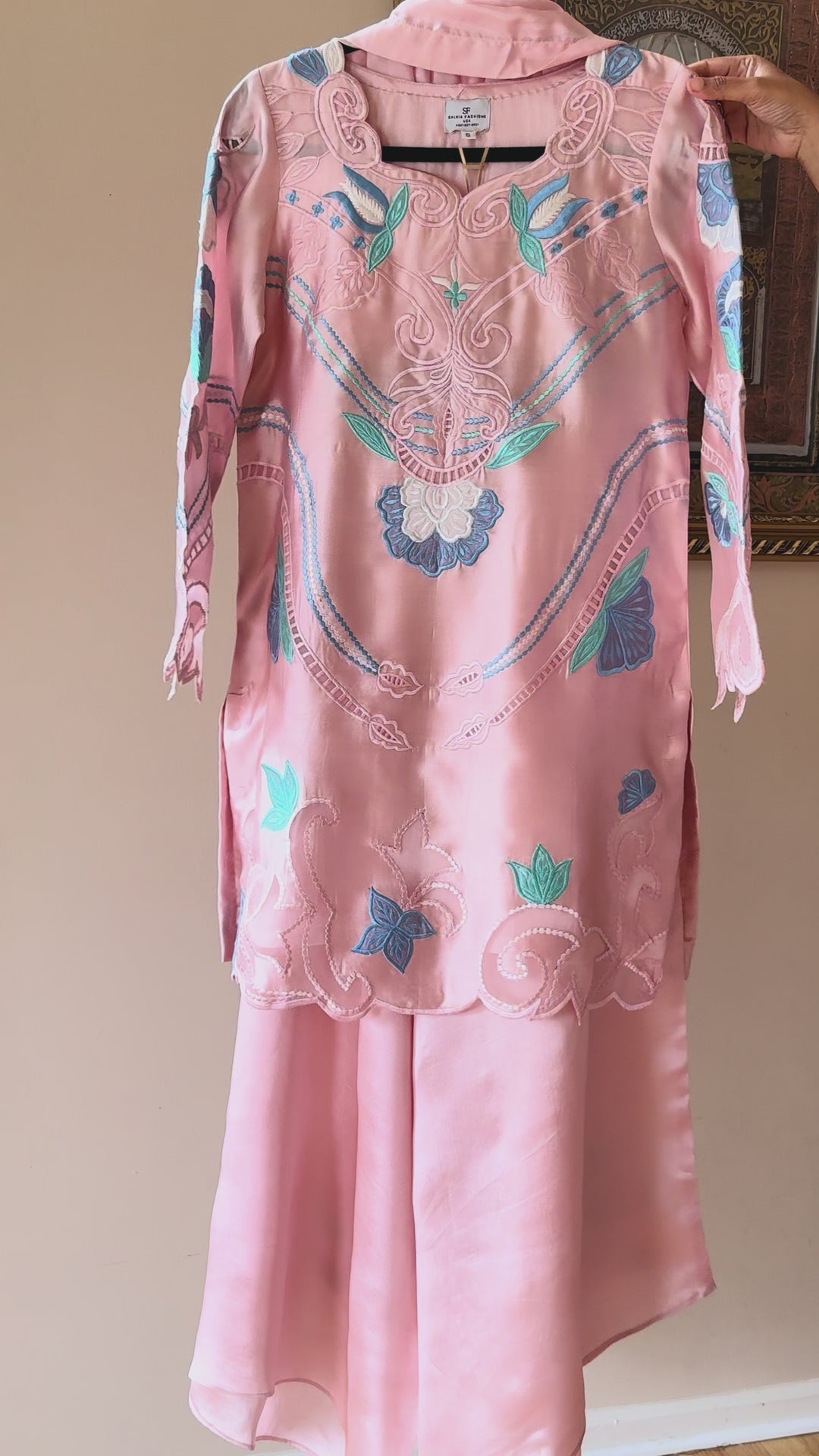 EMBROIDERED CUTWORK APPLIQUE SHEESHA SILK BOX PLEATED SUIT FRSH71