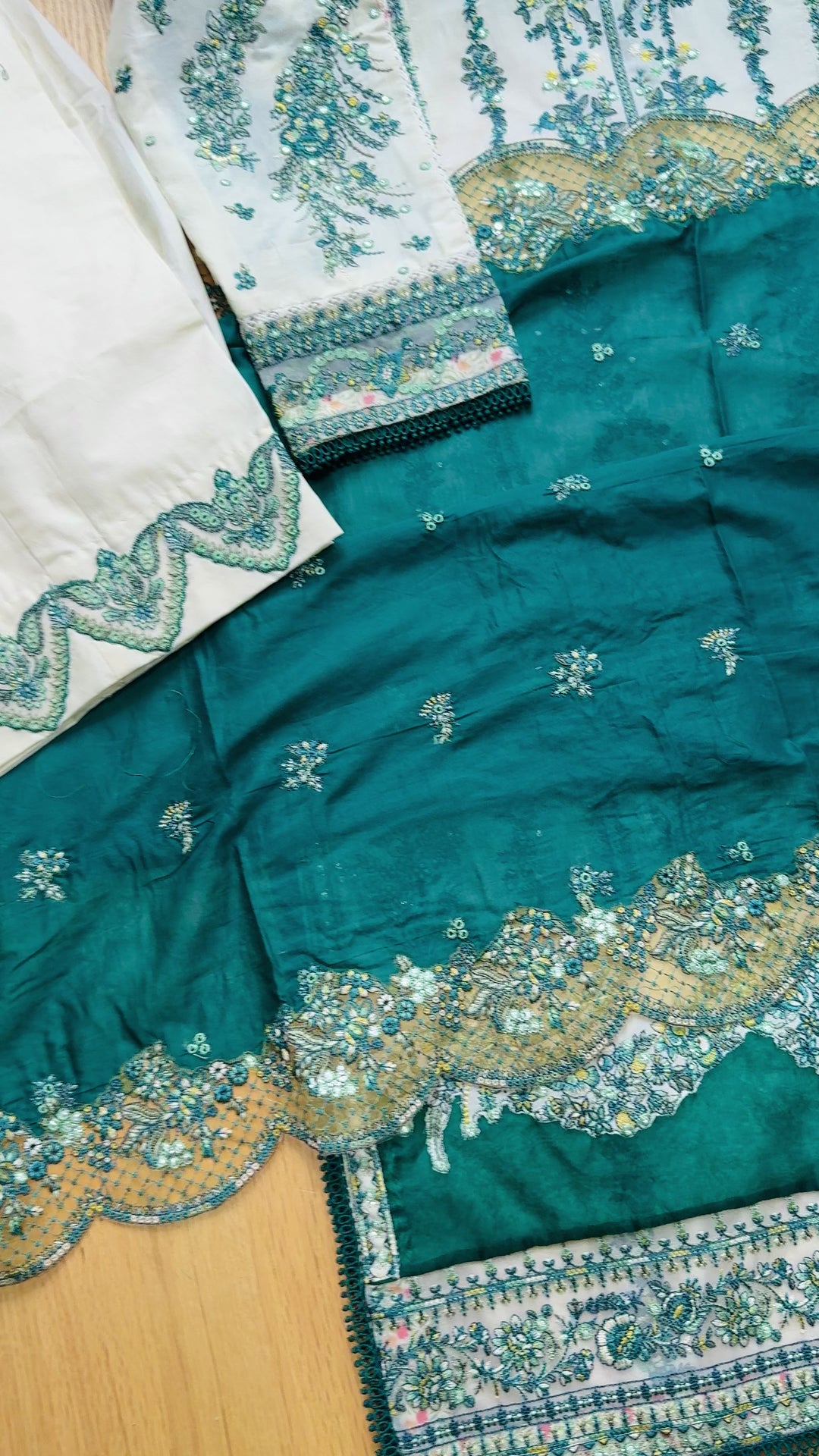 HUSSAIN REHAR LUXURY LAWN COLLECTION 2025 VEIL
