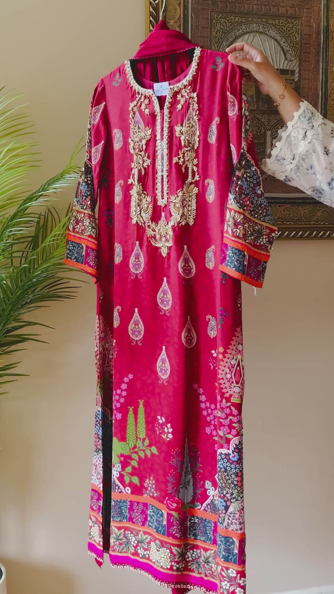 HANDWORK PURE CREPE SILK KAFTAN SET SFKF45