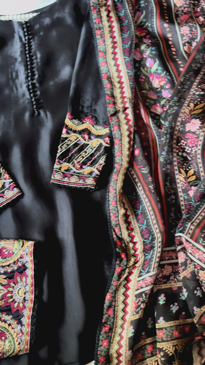 FAIZA SAQLAIN LUXE SILK EIDT LULIA