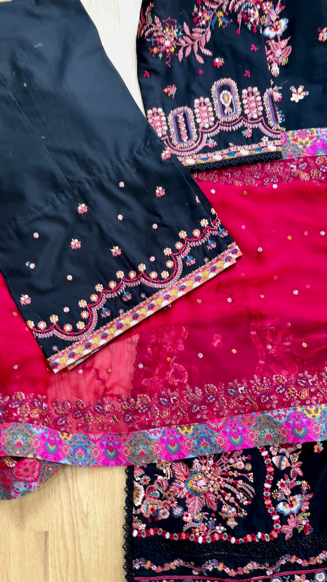 HUSSAIN REHAR LUXURY LAWN COLLECTION 2025 BLIZ