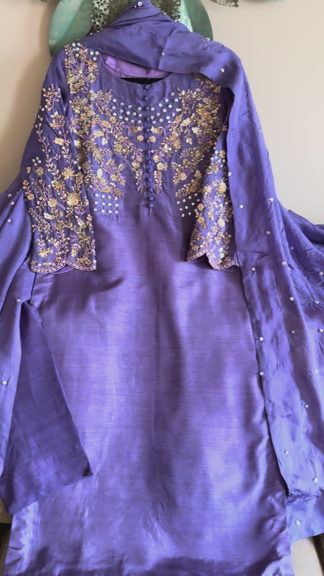 CUSTOM SERIES PARTYWEAR SUIT CSSF05