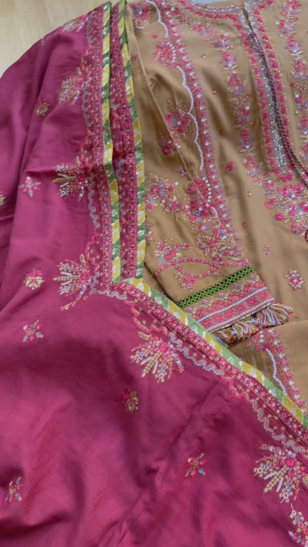 HUSSAIN REHAR WINTER COLLECTION TAWN HRSF05