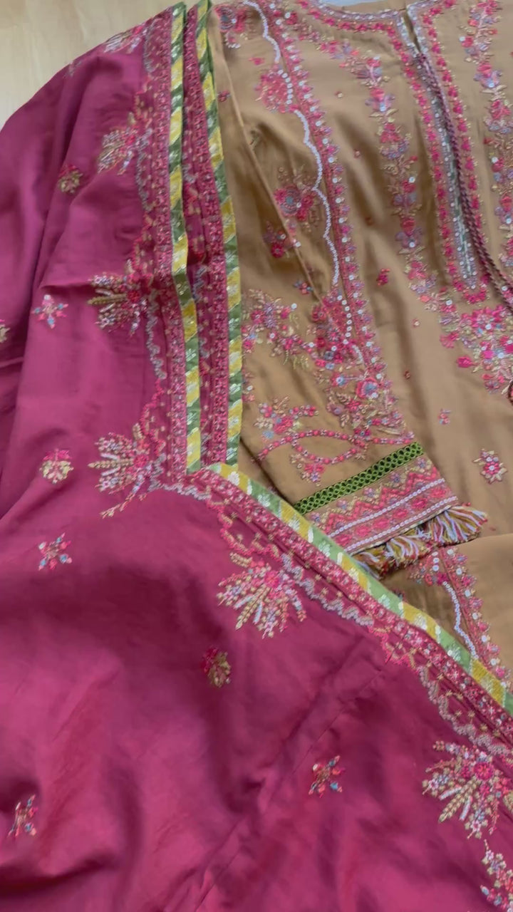 HUSSAIN REHAR WINTER COLLECTION TAWN HRSF05