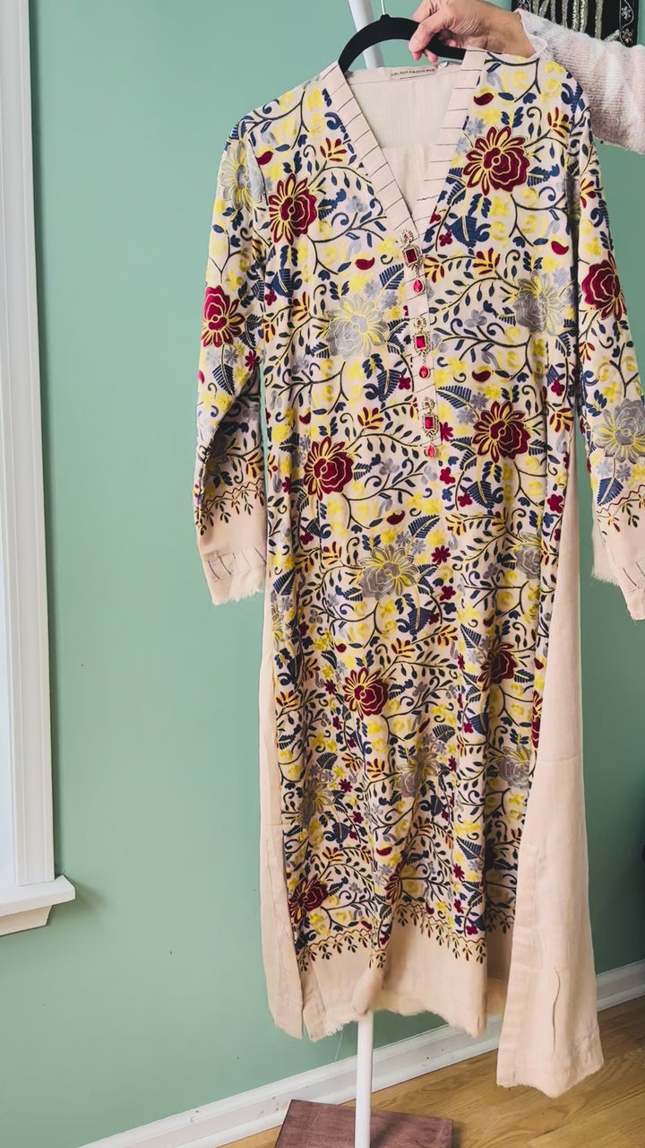 AARI EMBROIDERED PASHMINA KAFTAN SFP19