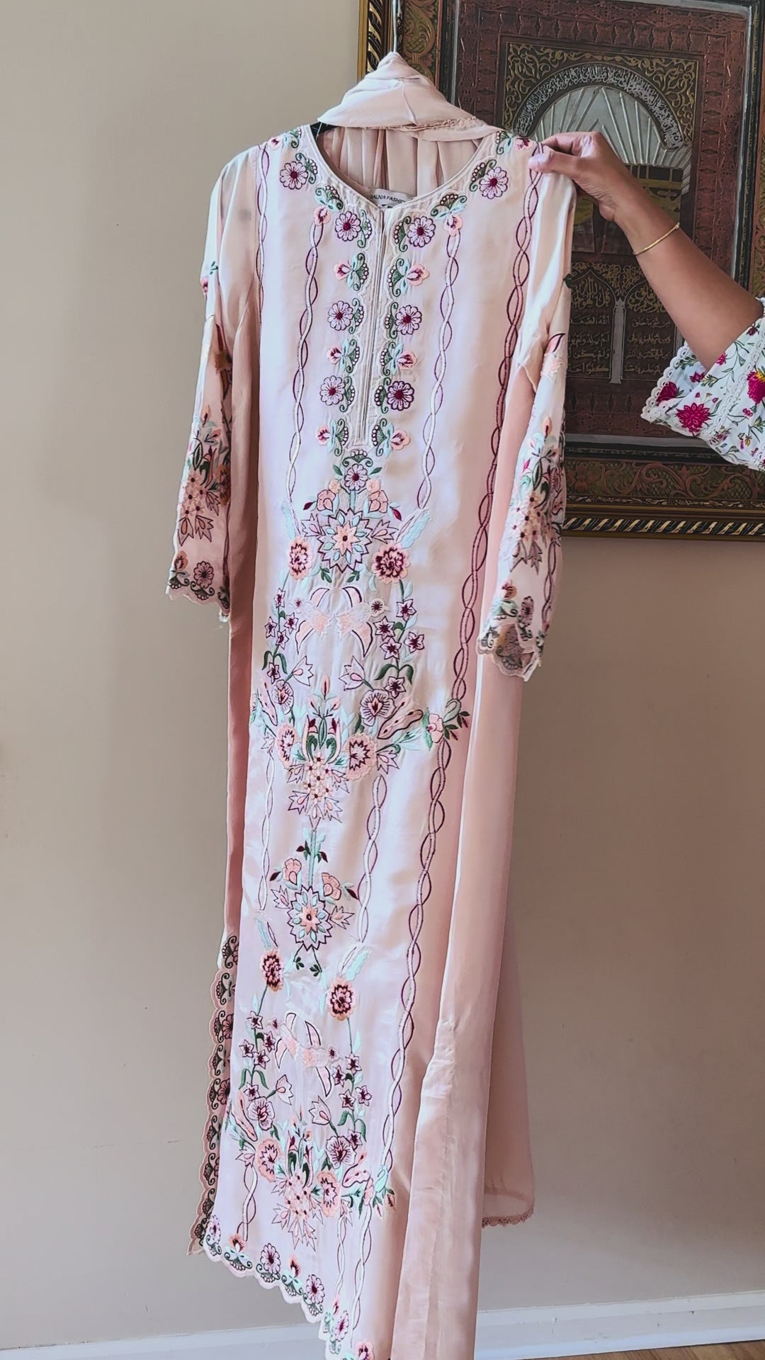 APPLIQUE EMBROIDERED SILK KAFTAN SFKF46