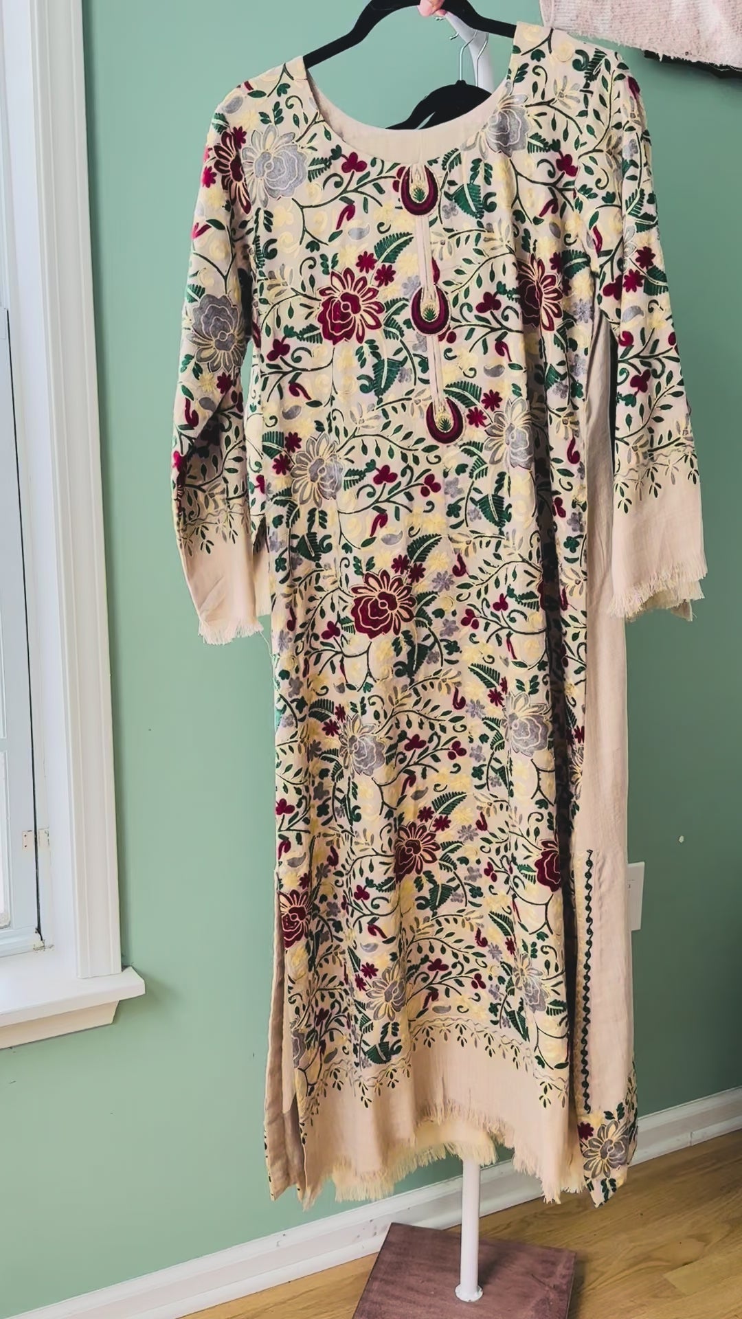 AARI EMBROIDERED PASHMINA KAFTAN SFP13