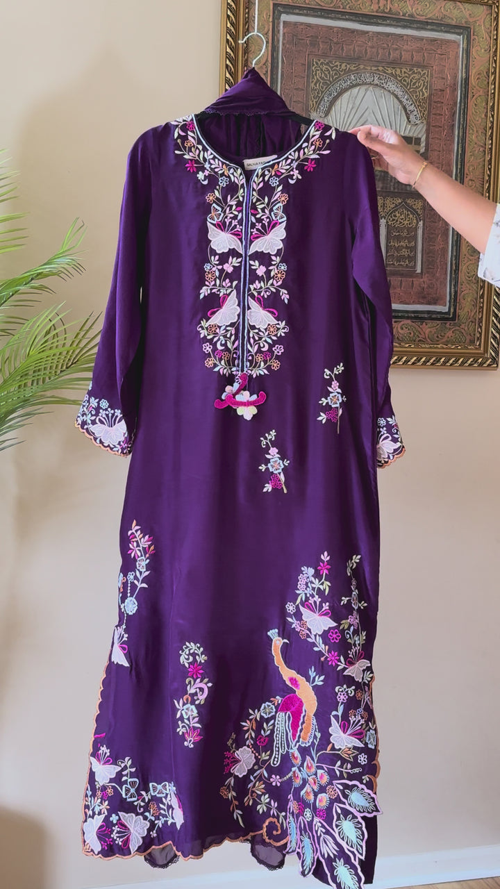APPLIQUE EMBROIDERED SILK KAFTAN SFKF46