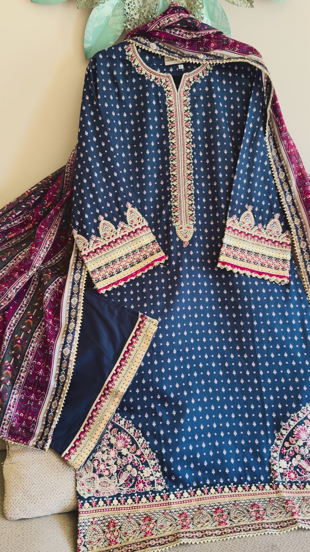 EMBROIDERED CASUAL WEAR LAWN 3-PC SUITS CWSF41