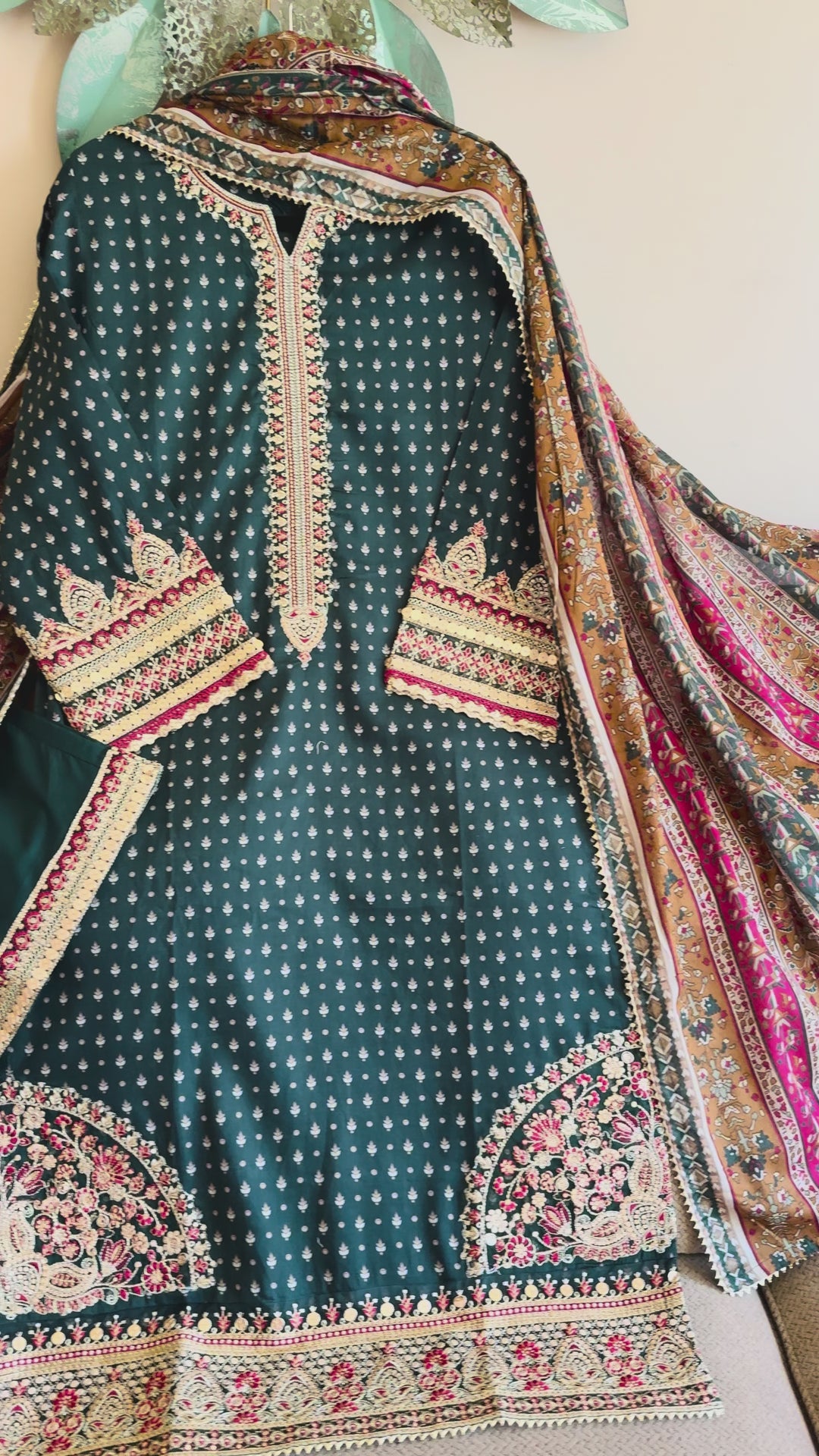 EMBROIDERED CASUAL WEAR LAWN 3-PC SUITS CWSF42