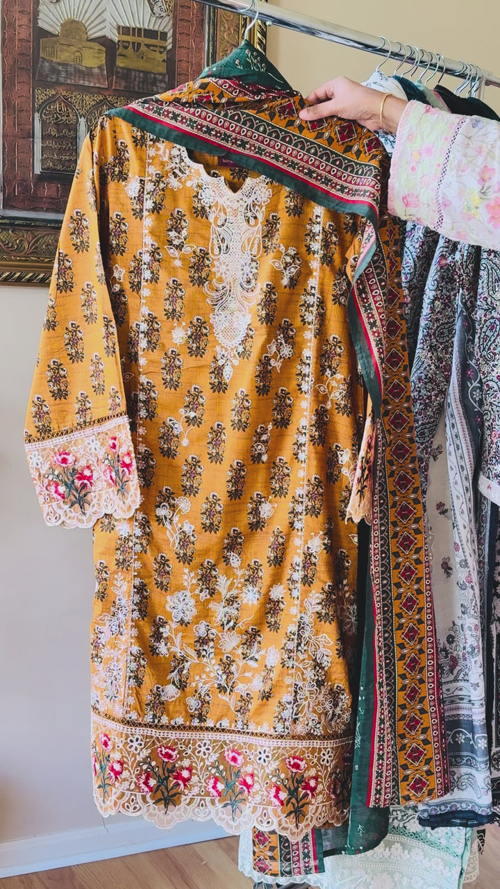 EMBROIDERED CASUAL WEAR LAWN 3-PC SUITS CWSF20