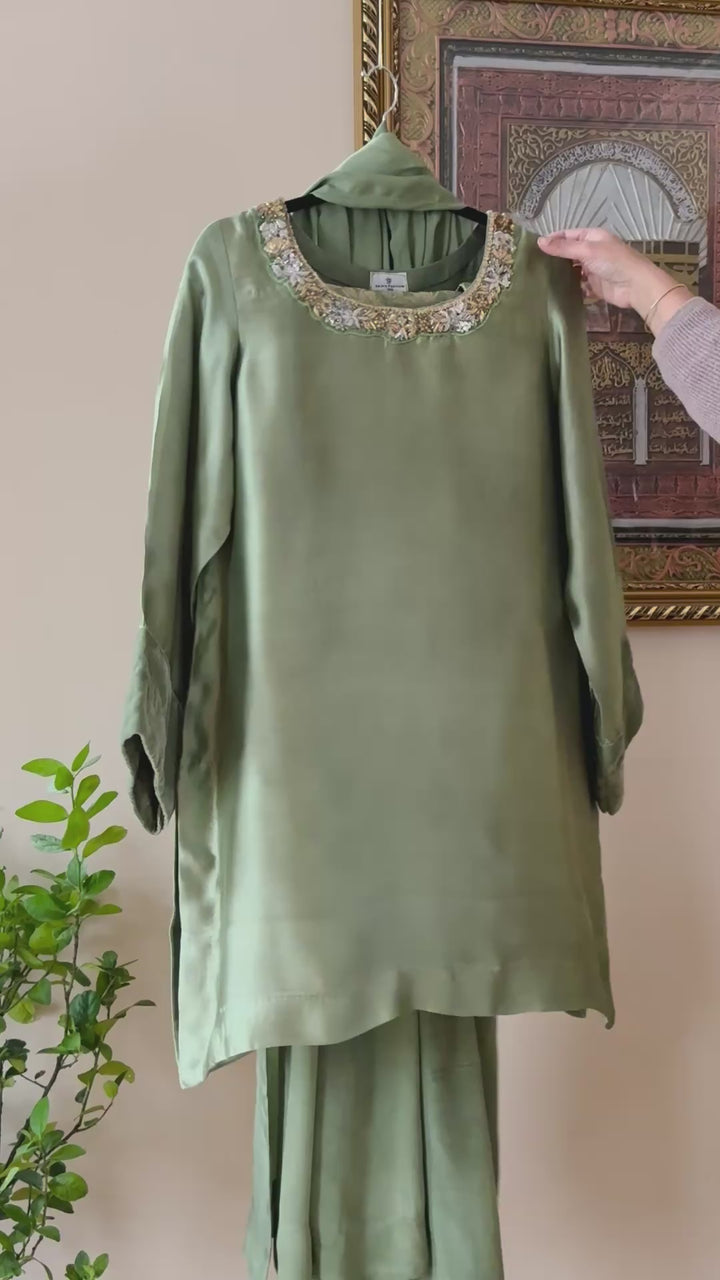 HANDWORK SHEESHA SILK PARTYWEAR SUIT CSPW05