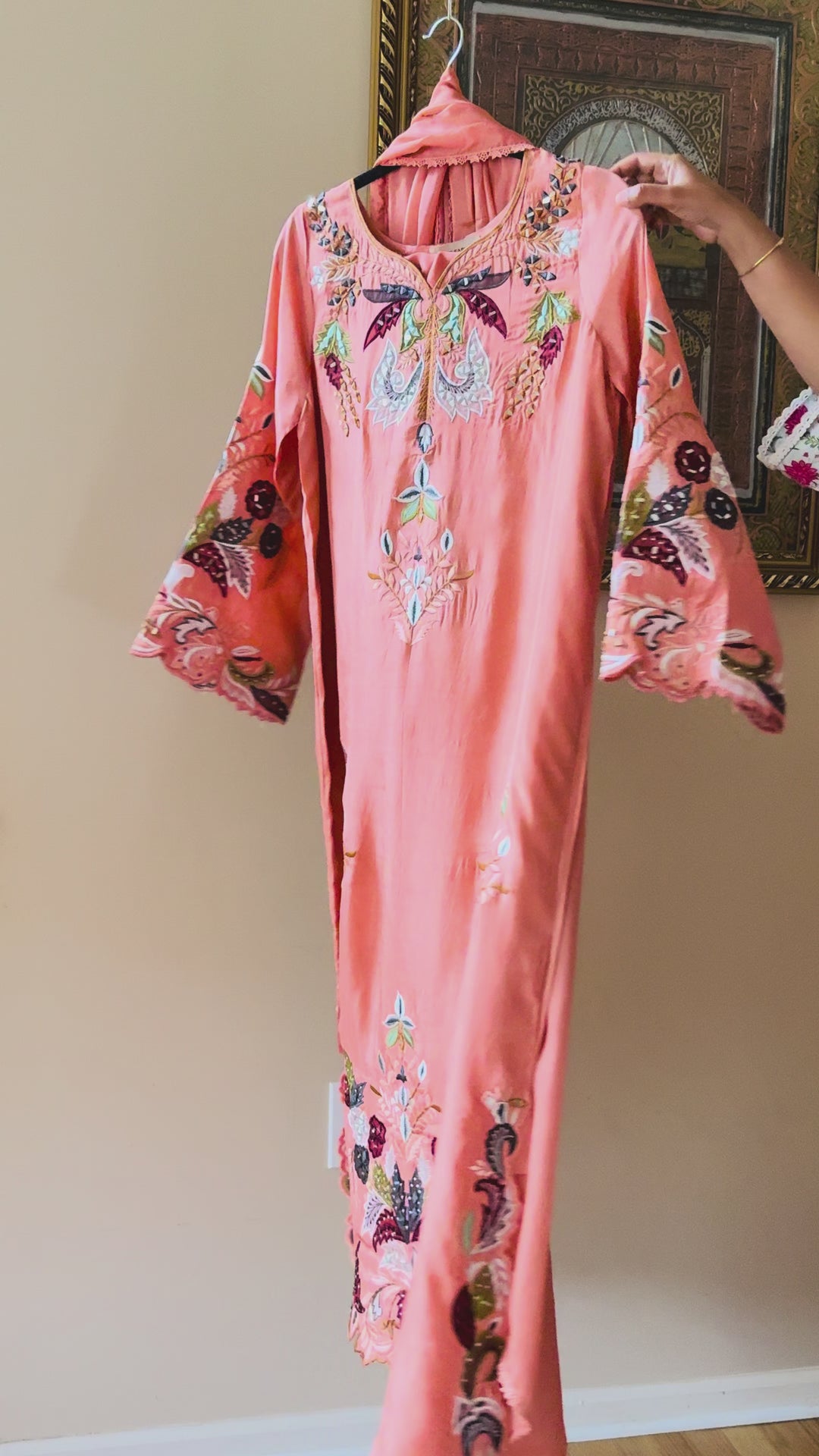 APPLIQUE EMBROIDERED SILK KAFTAN SFKF44