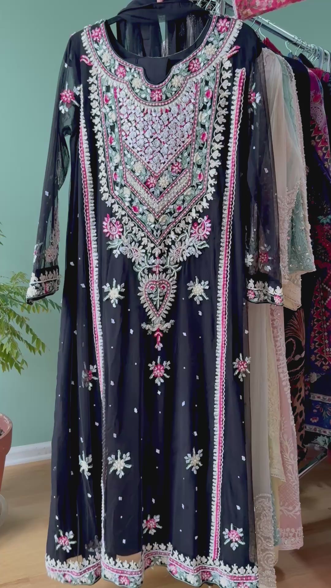 HEAVY PARTYWEAR PEARLWORK SUIT ALPW06