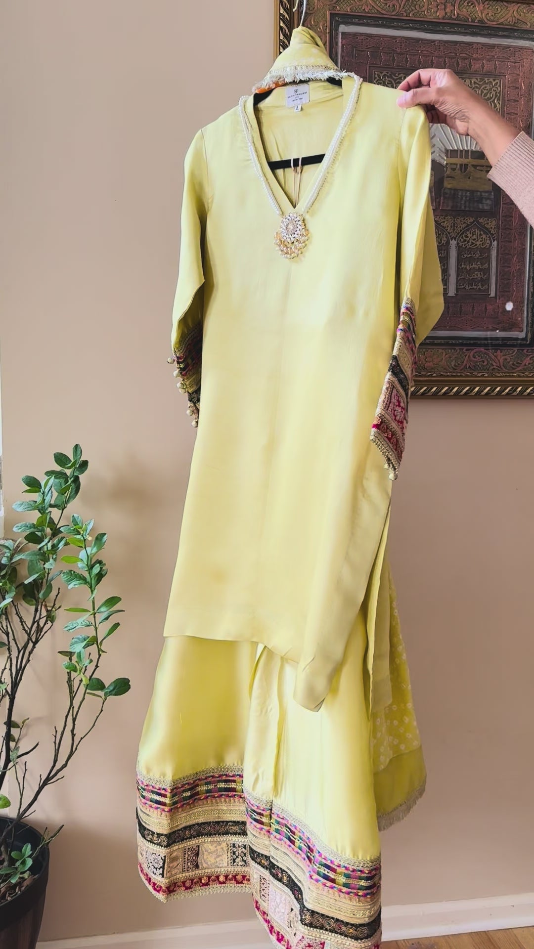 PARTYWEAR CHUNRI SUITS CHSF03