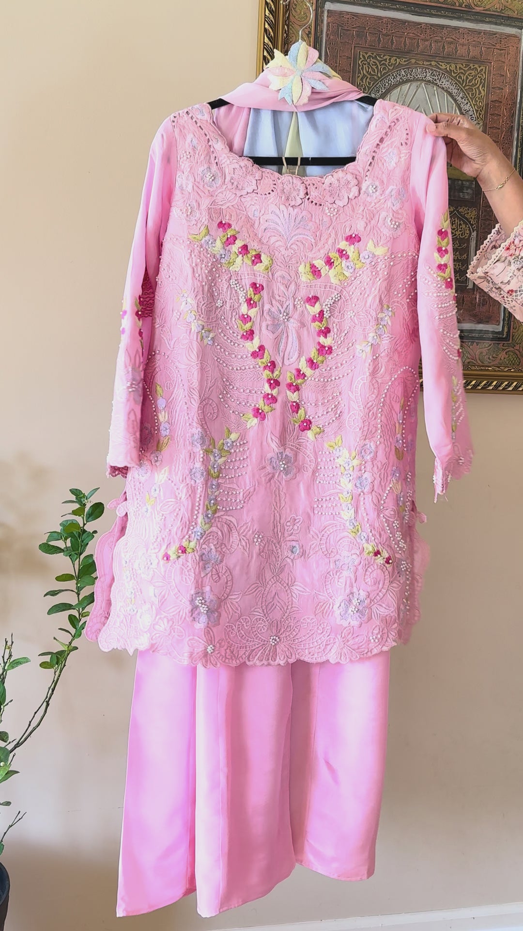 CUTWORK EMBROIDERED PURE SILK SUIT CTSH01