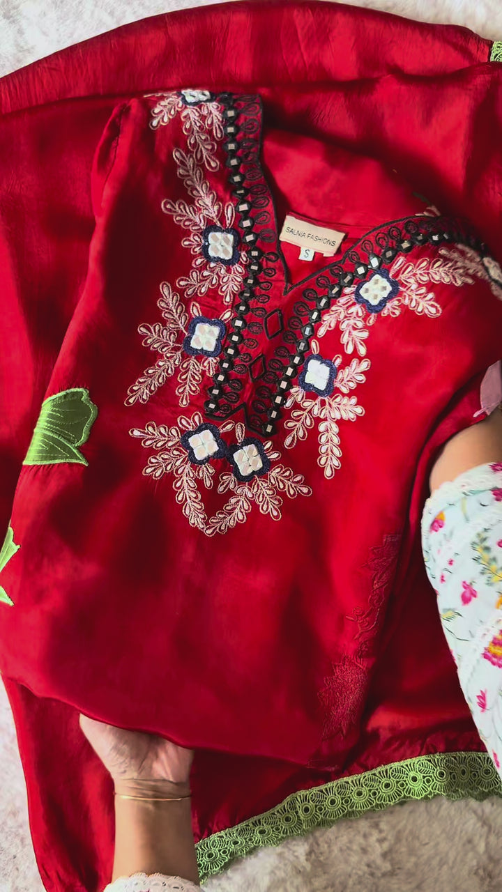 APPLIQUE EMBROIDERED SILK KAFTAN SFKF45