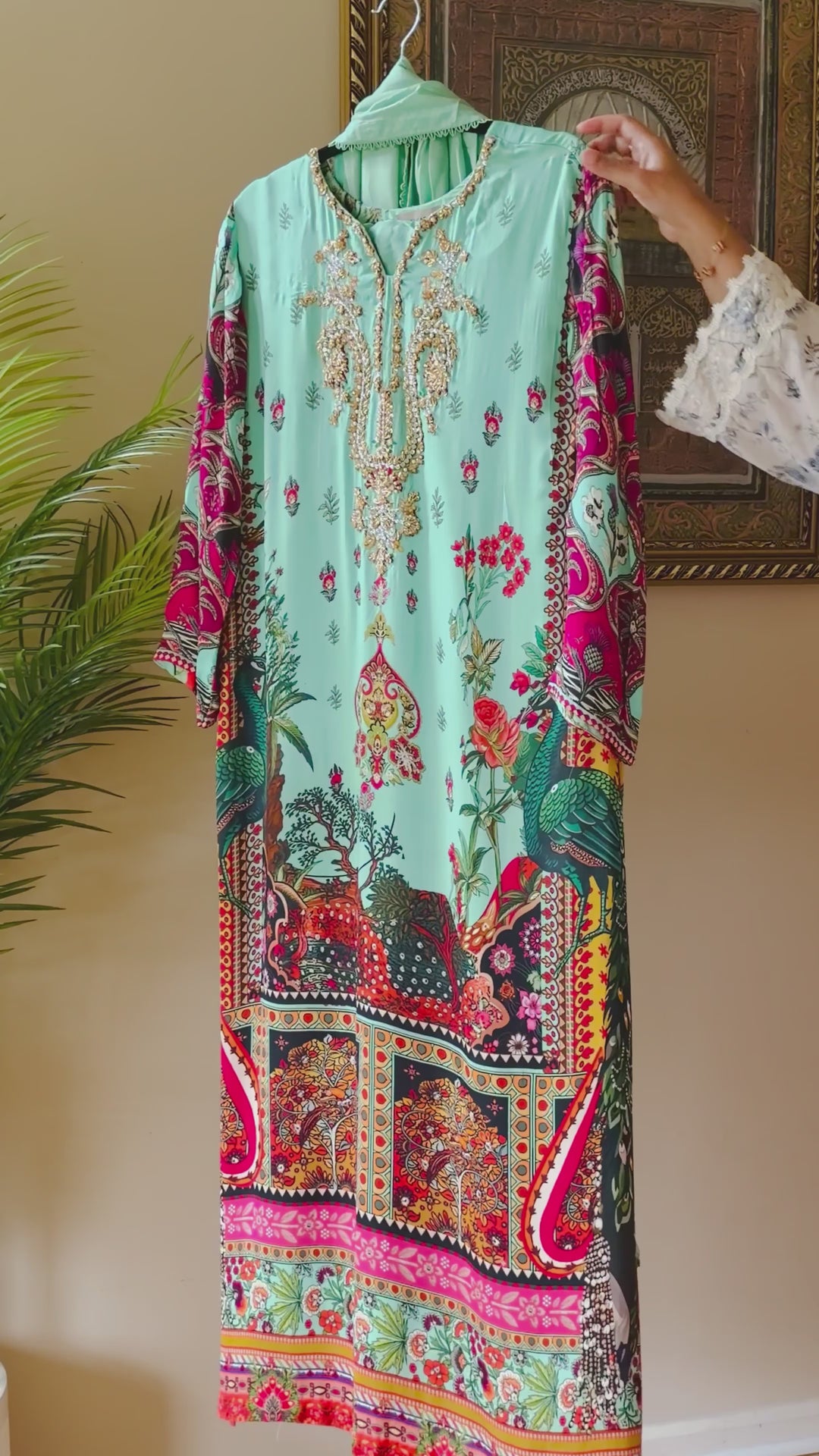 HANDWORK PURE CREPE SILK KAFTAN SET SFKF56