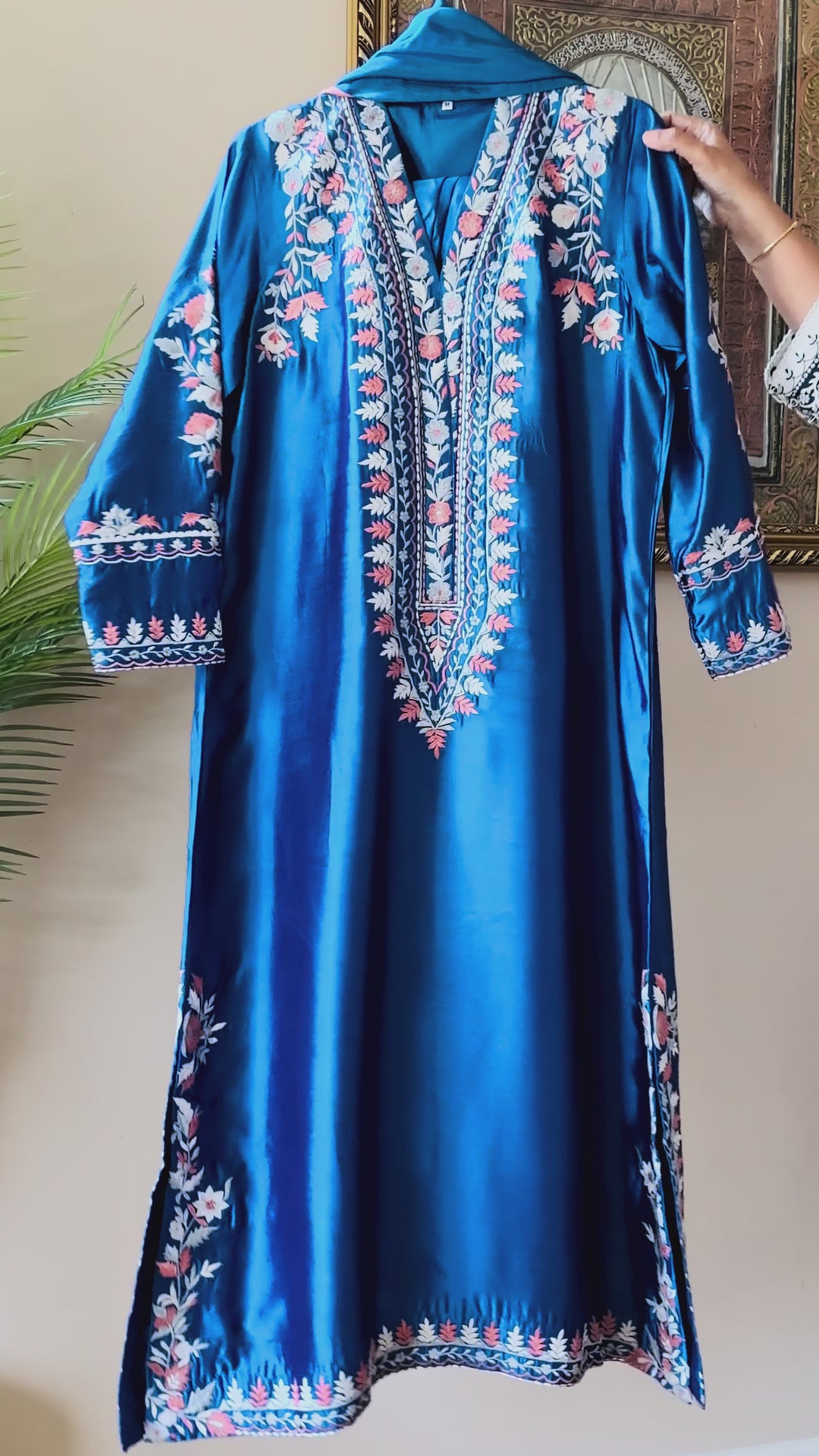 APPLIQUE EMBROIDERED SILK KAFTAN SFKF01