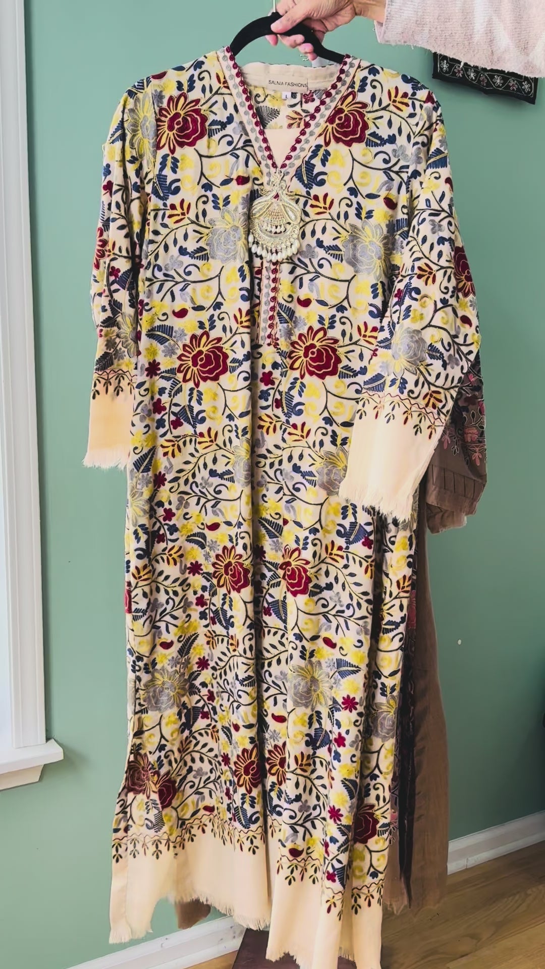 AARI EMBROIDERED PASHMINA KAFTAN SFP19