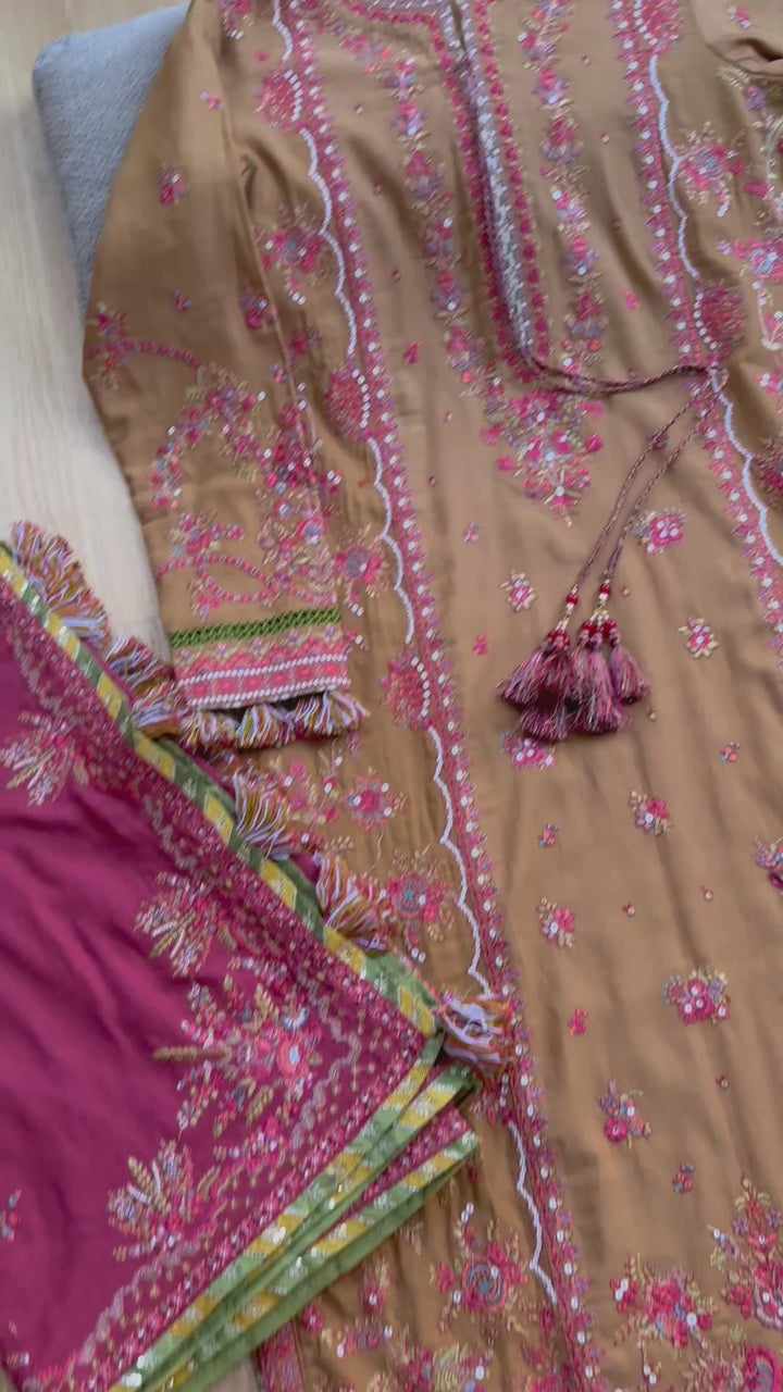 HUSSAIN REHAR WINTER COLLECTION TAWN HRSF05