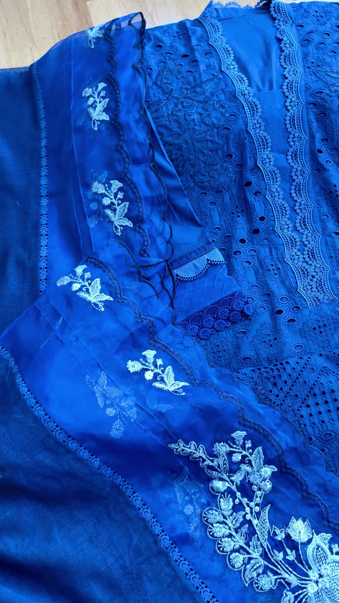 SOBIA NAZIR LUXURY COLLECTION SNLL1B