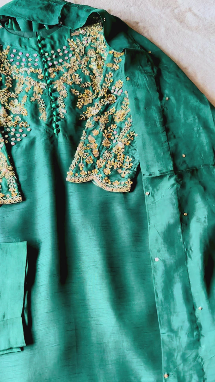 CUSTOM SERIES PARTYWEAR SUIT CSSF06