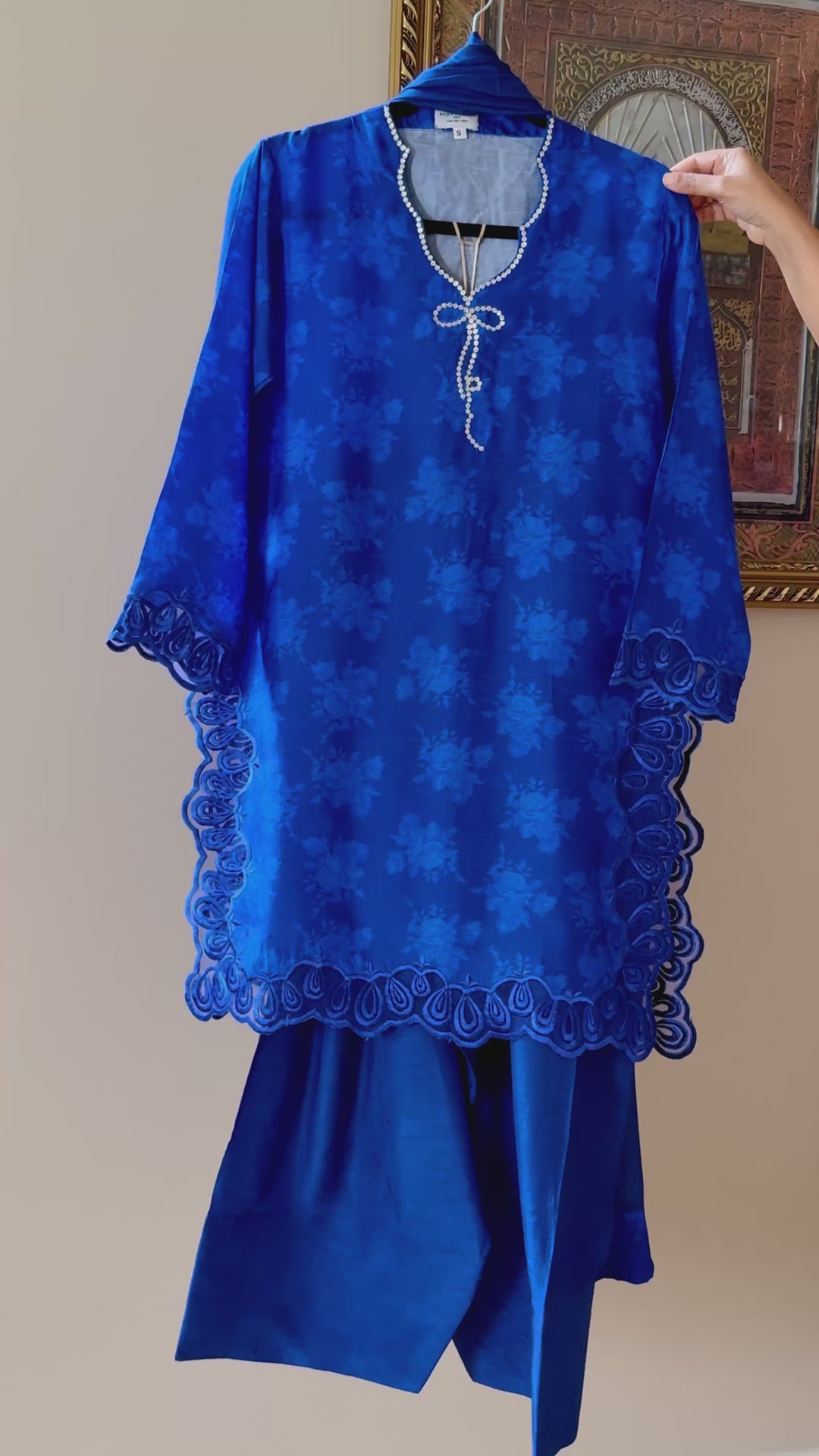 RAW SILK BOW FARSHI SHALWAR FRSH06