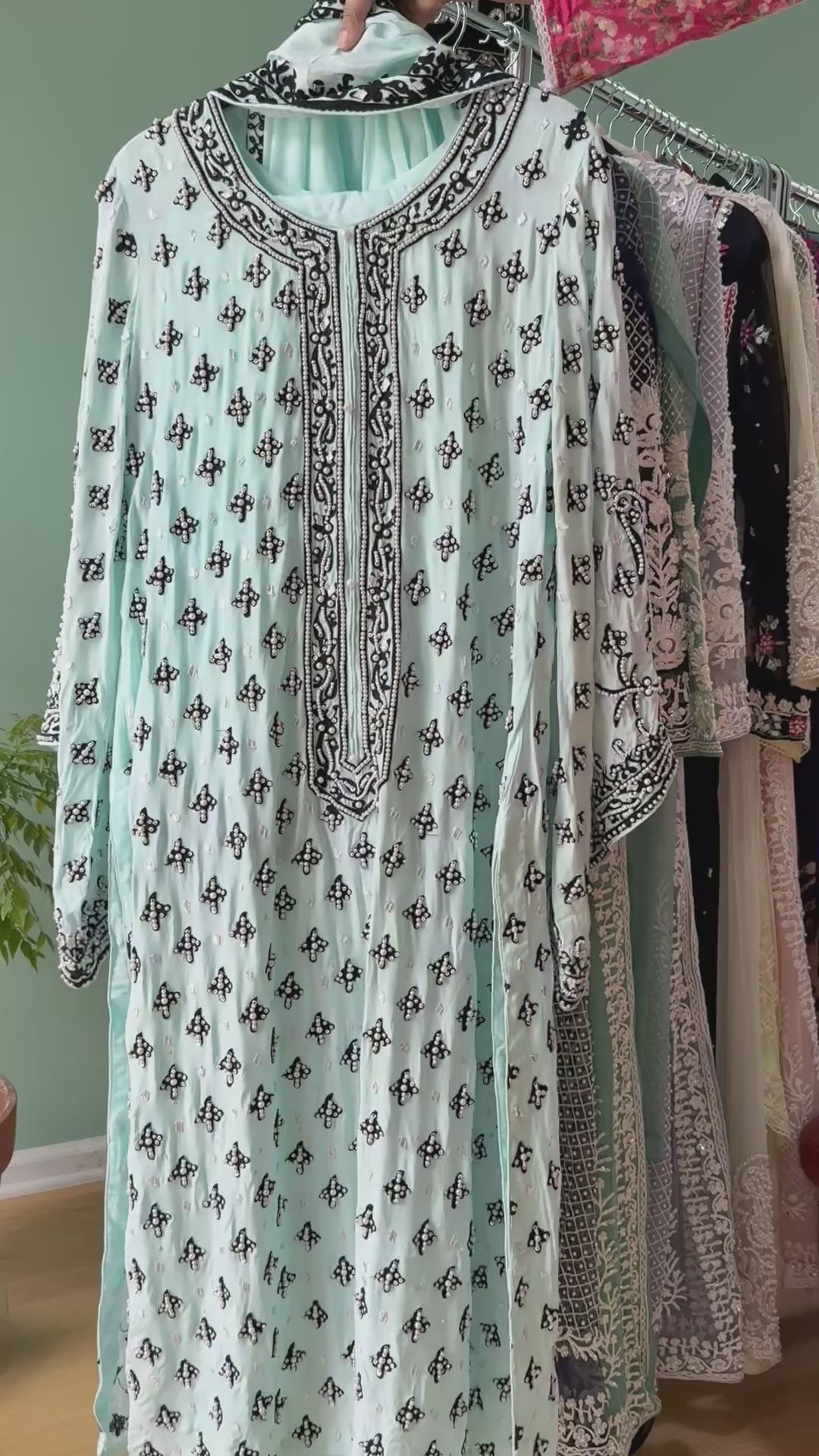 HEAVY PARTYWEAR PEARLWORK SUIT ALPW03