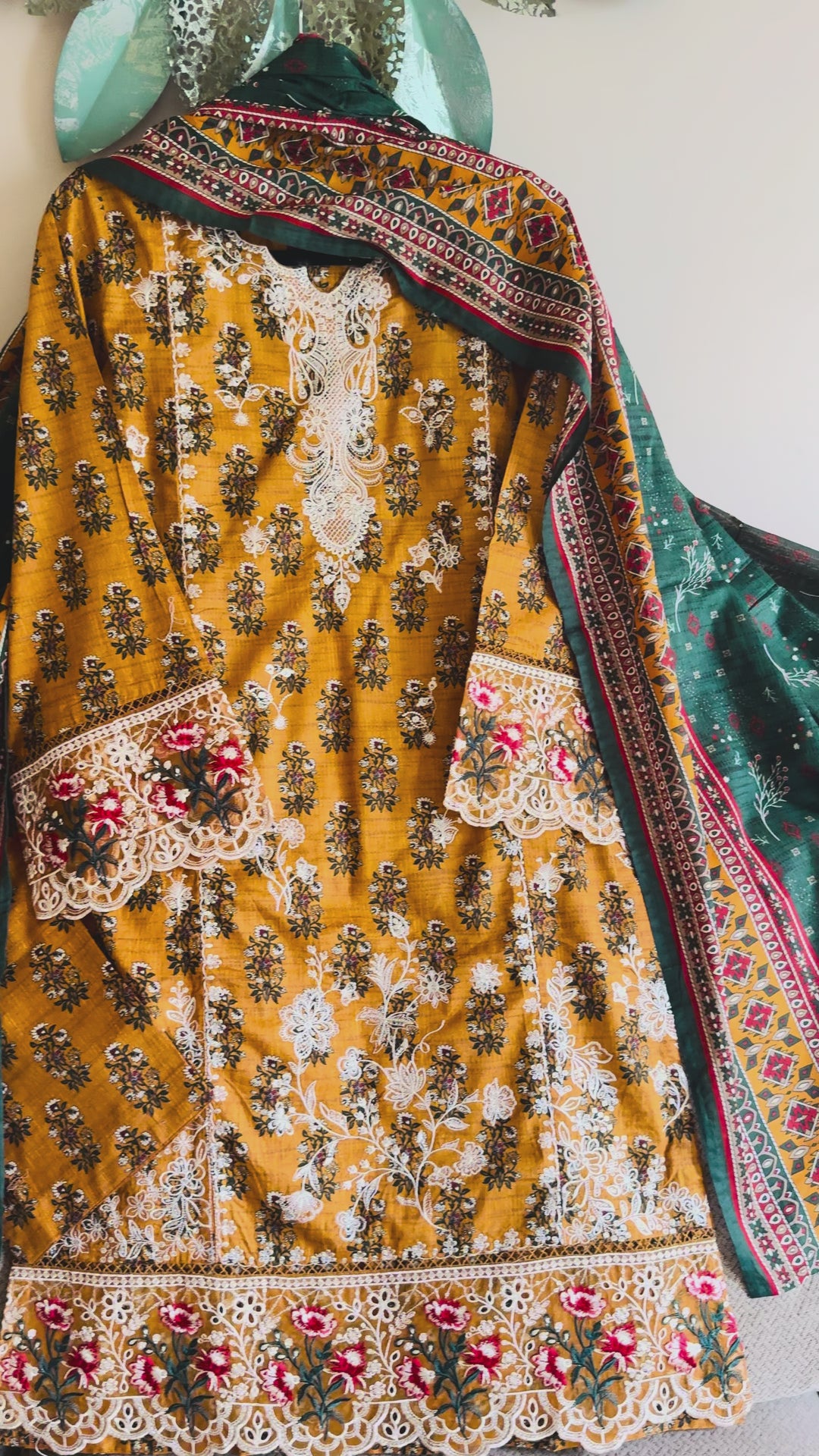 EMBROIDERED CASUAL WEAR LAWN 3-PC SUITS CWSF20