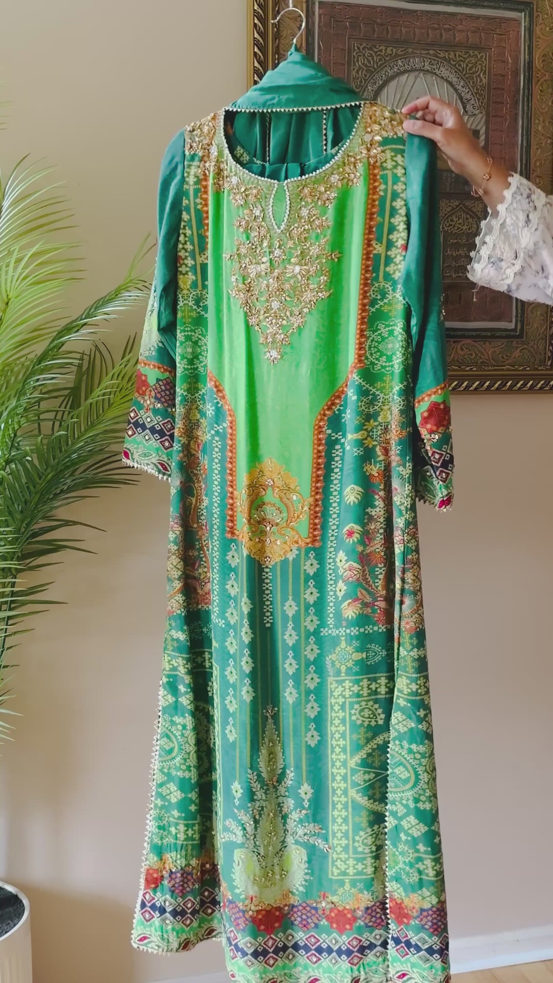 HANDWORK PURE CREPE SILK KAFTAN SET SFKF44