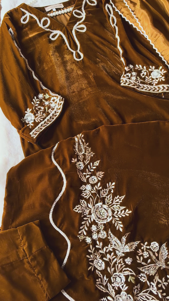 HANDWORK EMBROIDERED VELVET KAFTAN SFKF03
