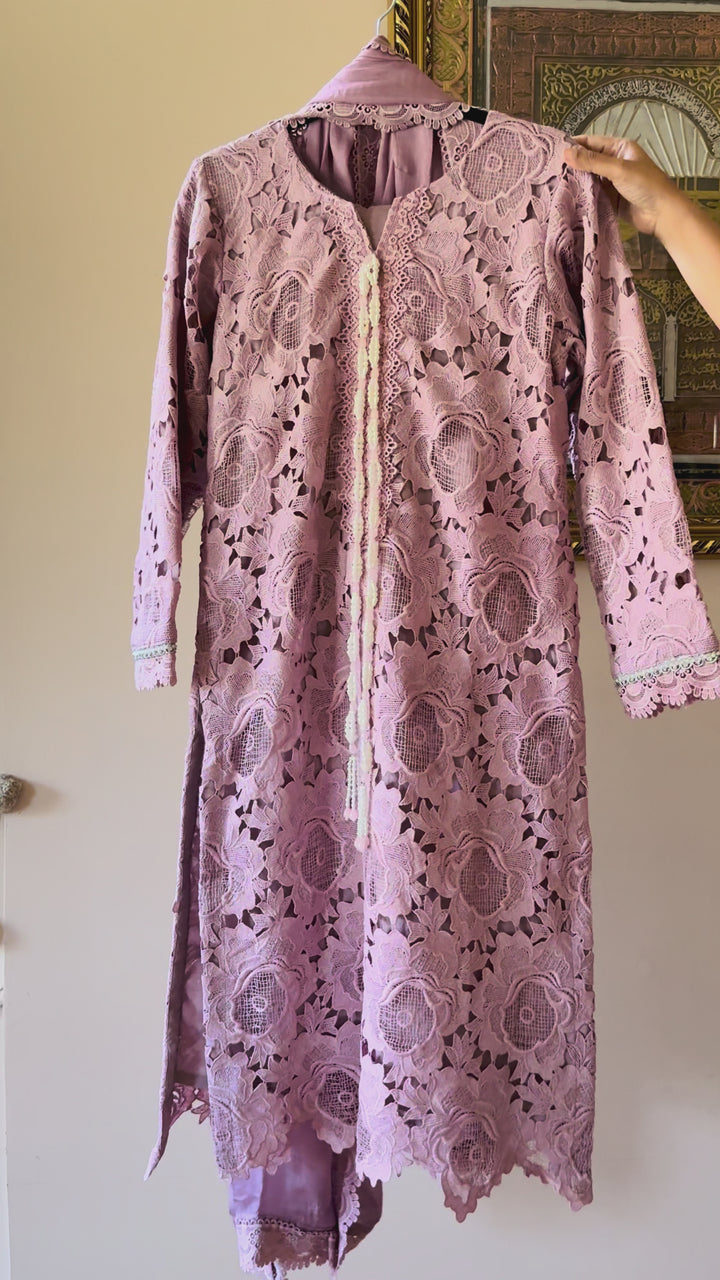 CUTWORK EMBROIDERED SUIT SCST18